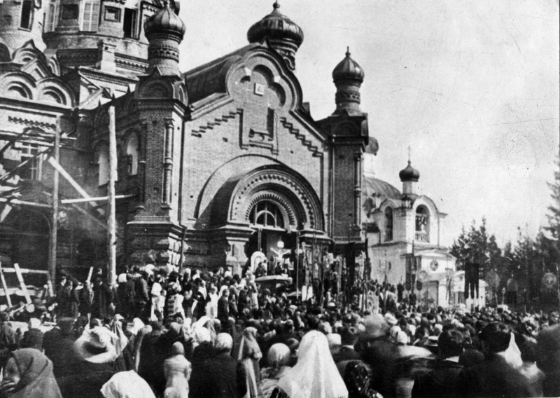 Фото храмов 19 век без крестов