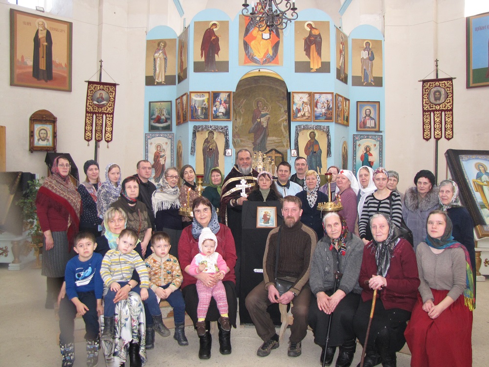 Погода в селе покровском. Храм Благодатное небо Хабаровск церковная Лавка. Село Благодатное Барнаул. Село Покровское Нижний Тагил. Церковь в поселке Благодатное Барнаул.